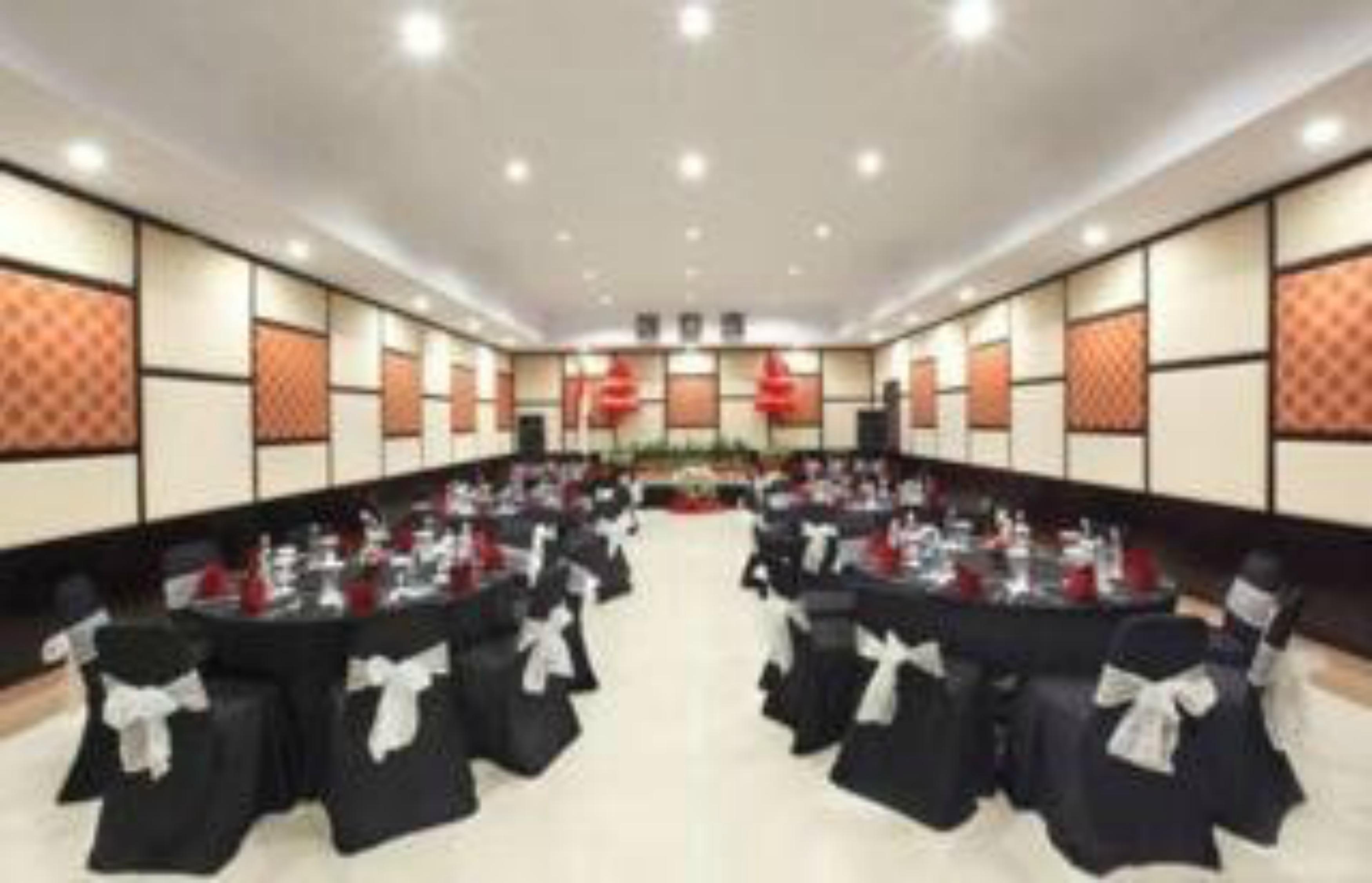 Adhi Jaya Hotel Kuta Lombok Zewnętrze zdjęcie